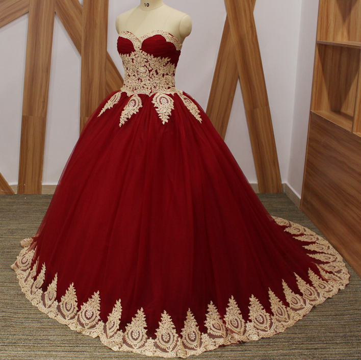 Puffy Ball Gown Burgundy Evening Dress With Gold Lace 2017