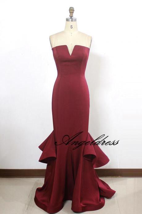 Sexy Strapless Sleeveless Sweep Train Stretch Satin Evening Gowns For Women Burgundy Ruffles Mermaid Prom Dresses